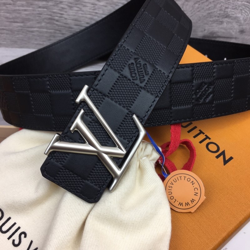 l0vis Vvtt0n belts